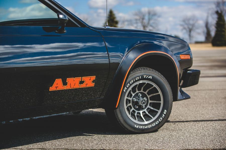 Детали экстерьера AMC AMX 2-Door Liftback Coupe (7943-9) 1979 года  (фото 20 из 34)